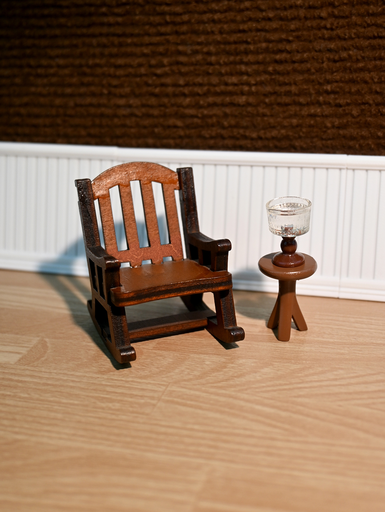 Miniature Rocking Chair, Minia - đánh giá và giá Home Decor Company