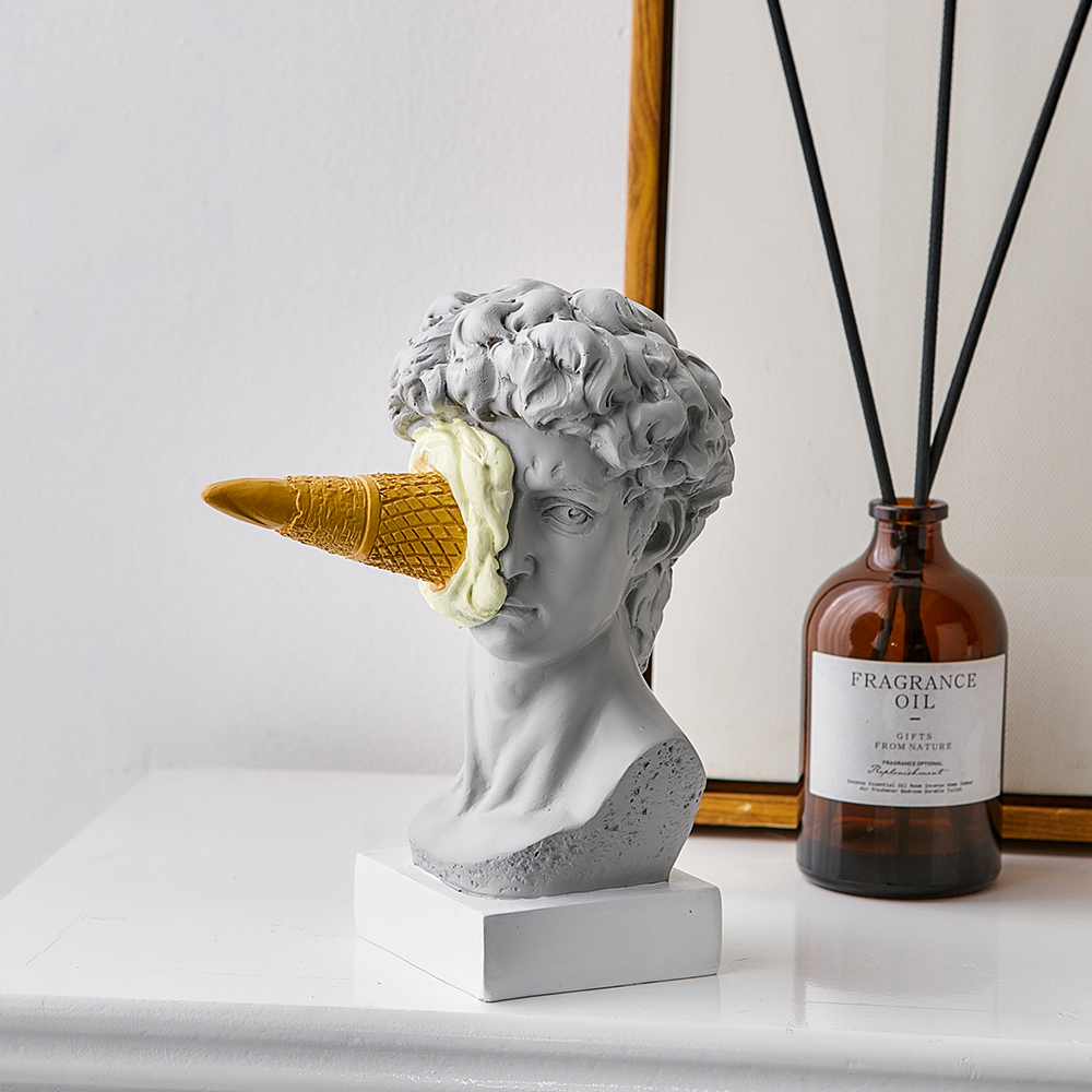 Modern Nordic Figure Ornament  - đánh giá và giá Home Decor Y2K
